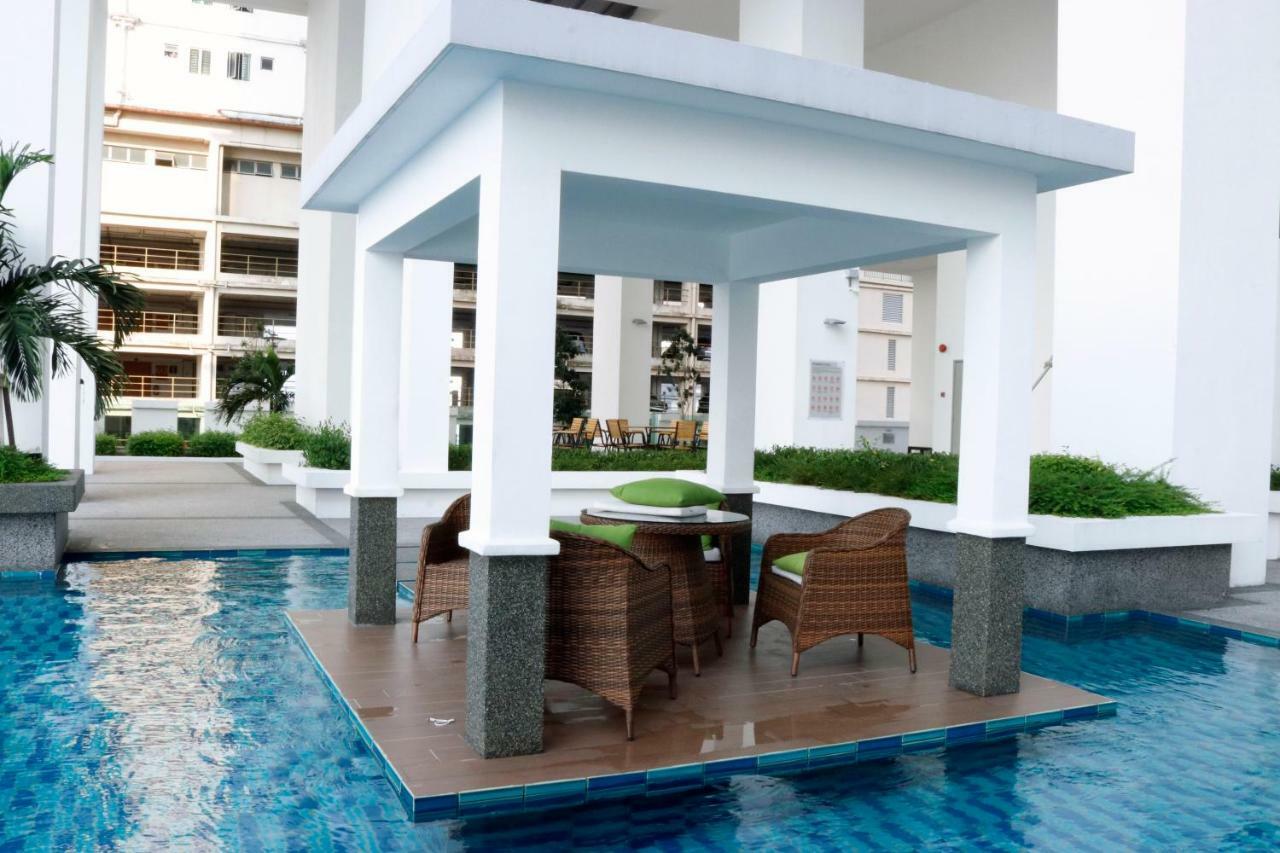 The Pinnacle Tower Johor Bahru Exterior photo
