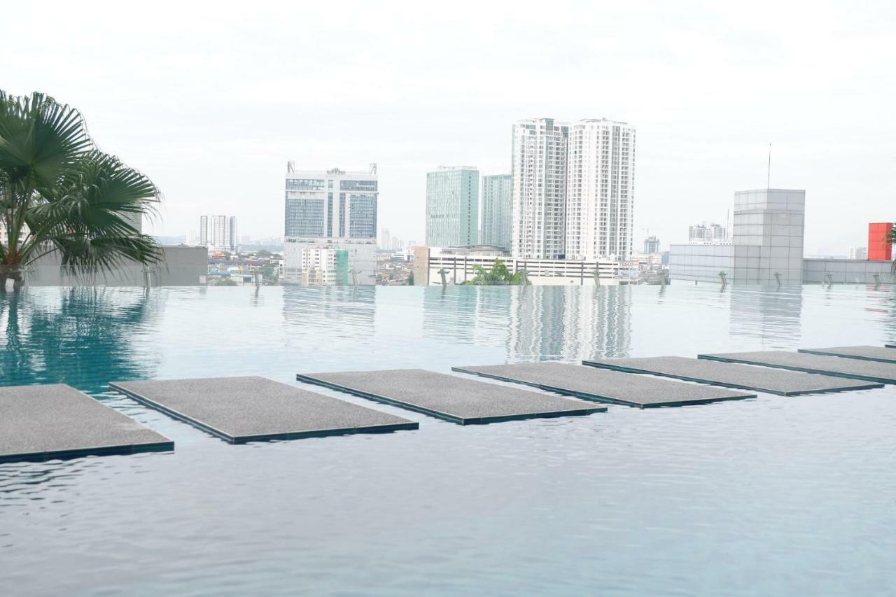 The Pinnacle Tower Johor Bahru Exterior photo
